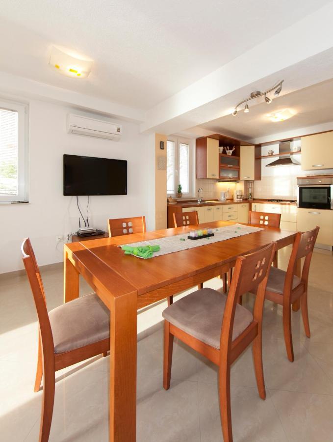 Villa Intrada 브렐라 외부 사진