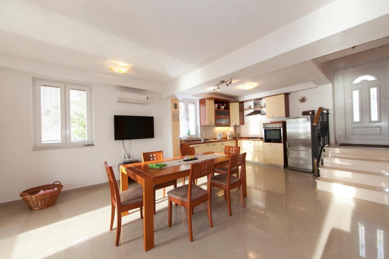 Villa Intrada 브렐라 외부 사진